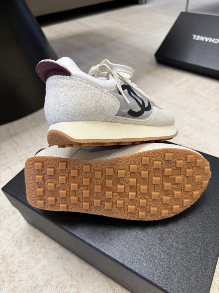 Chanel sneaker
