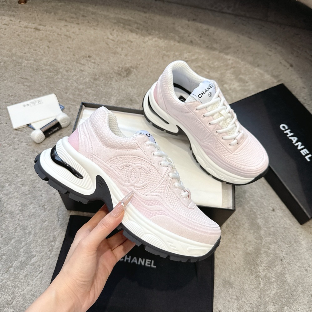 Chanel sneaker