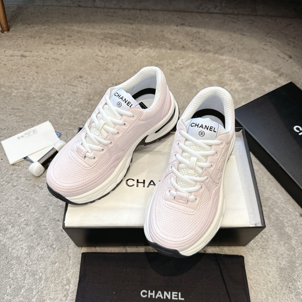 Chanel sneaker