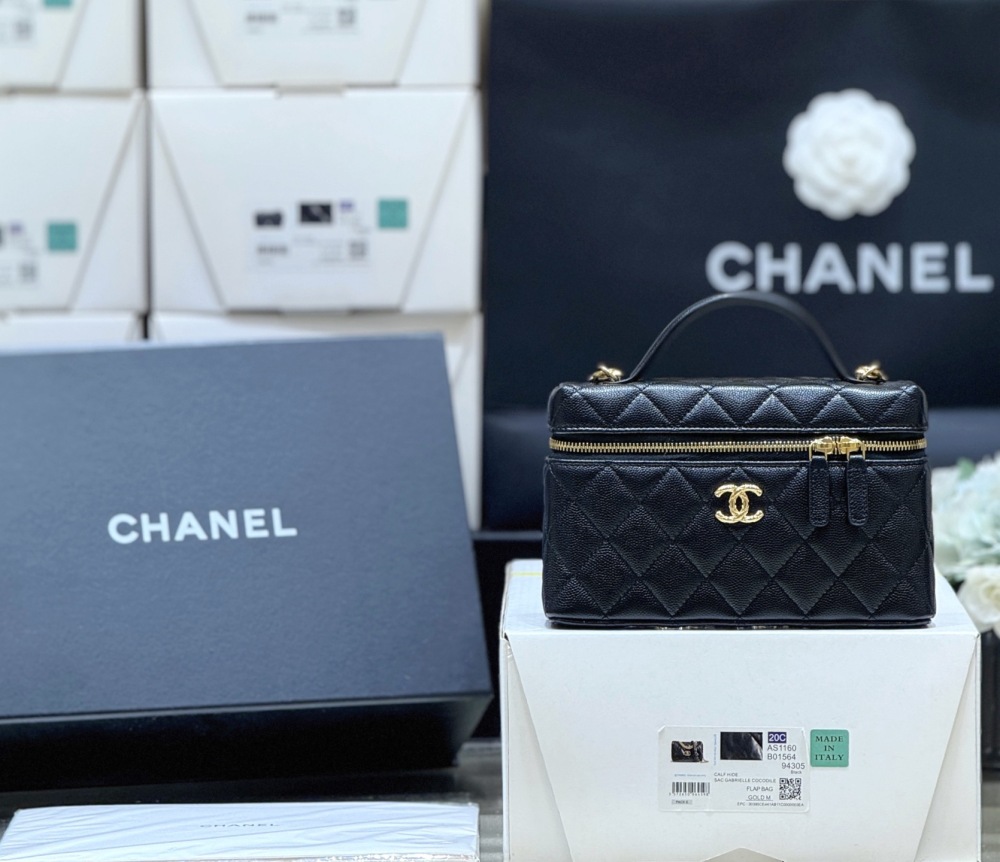 Chanel 26C vanity