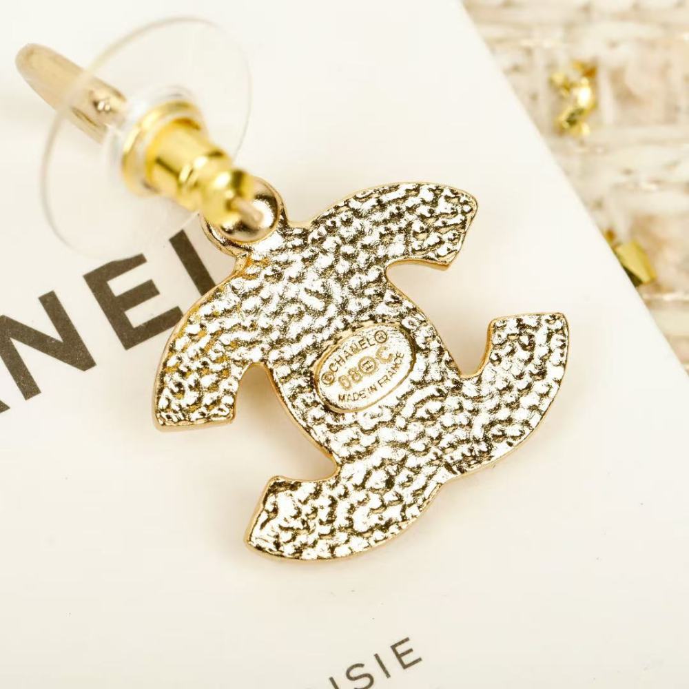 Chanel earring
