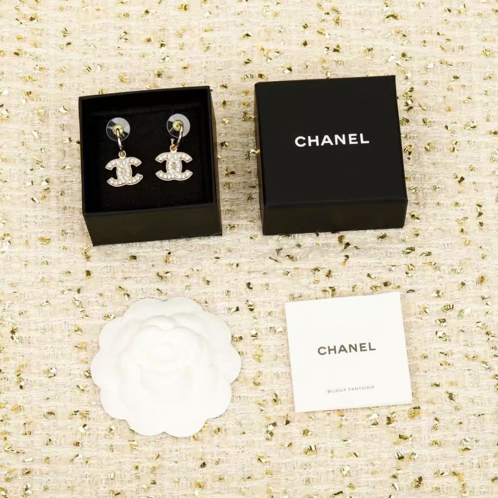 Chanel earring