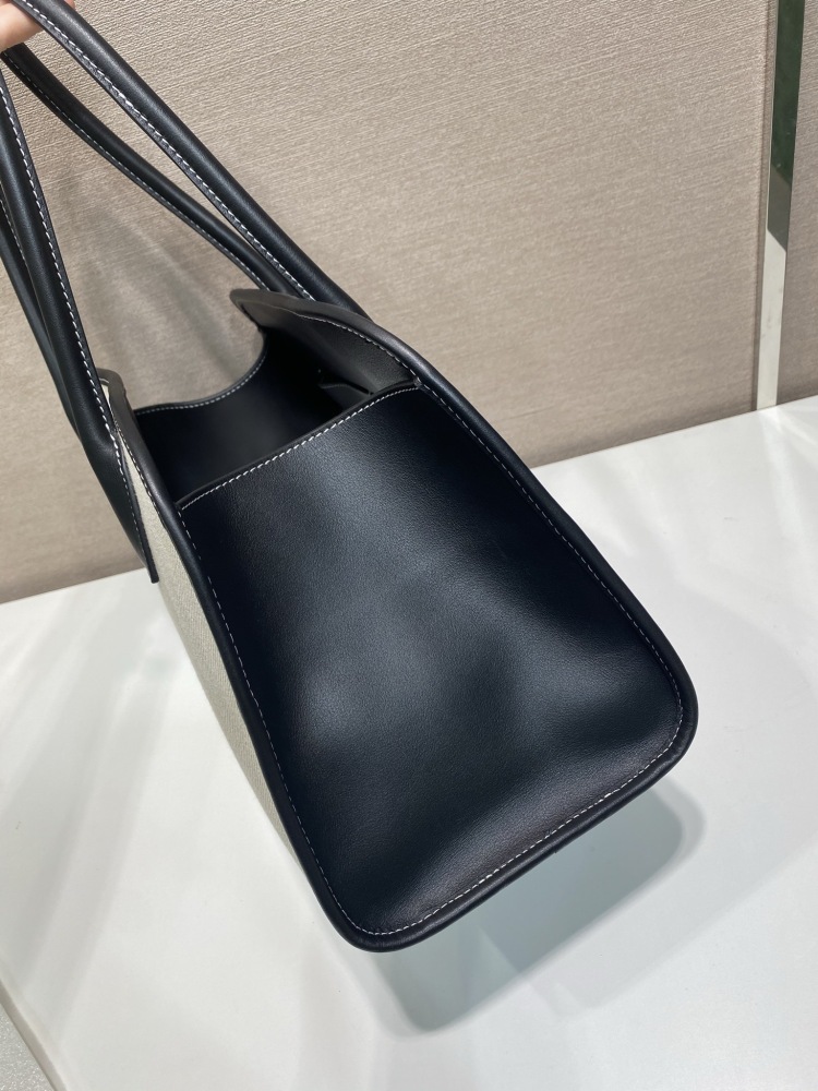 Prada tote
