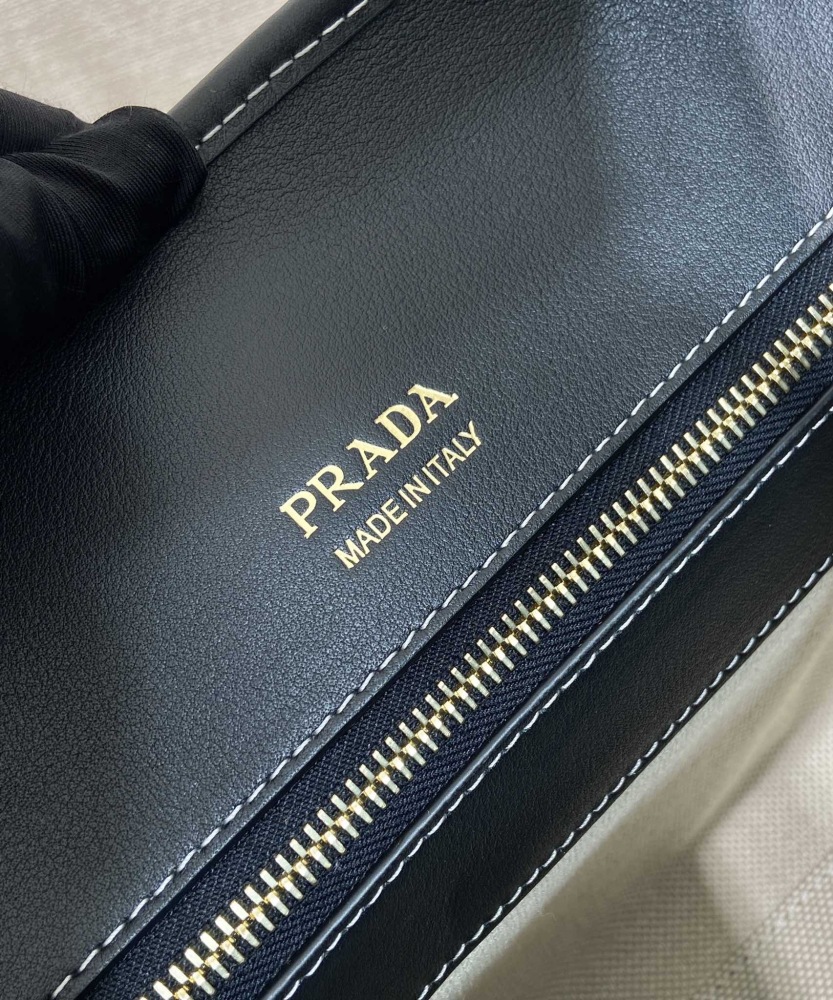 Prada tote