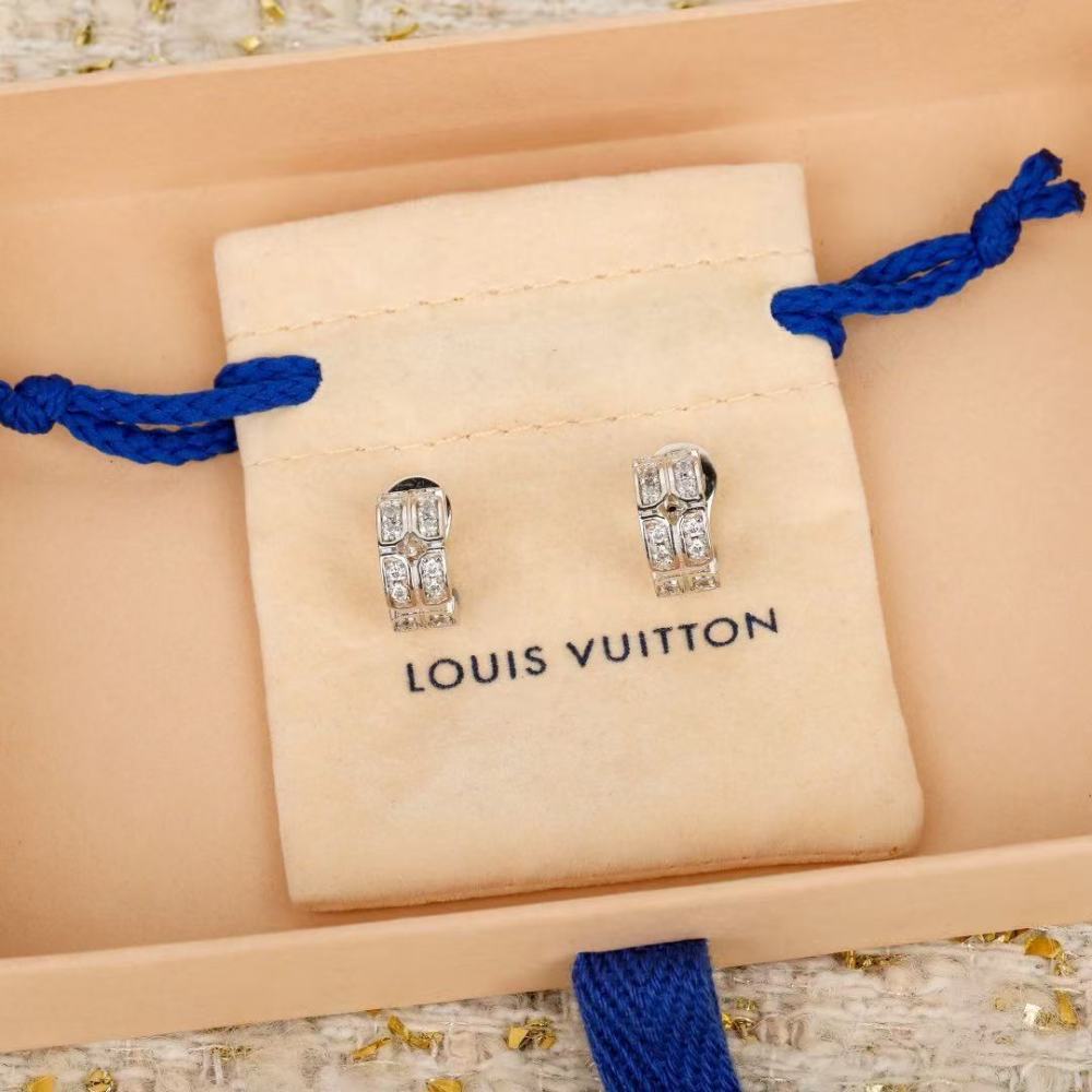Lv earring