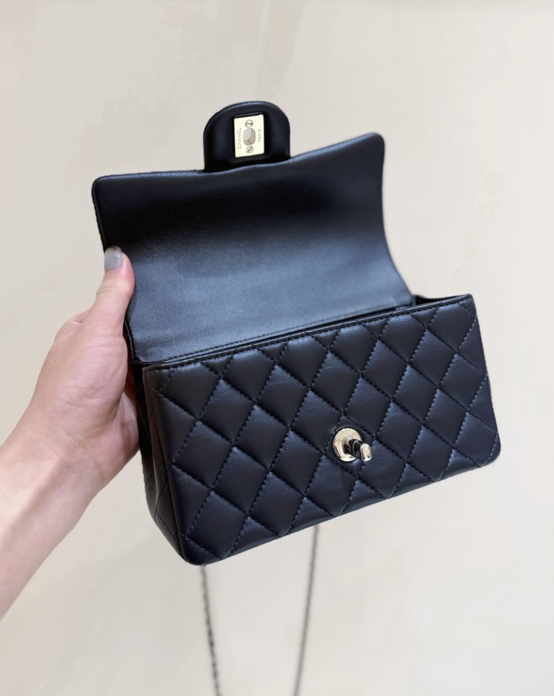 Chanel Cf mini handle