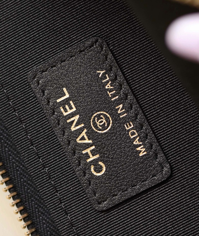 Chanel  cardholder