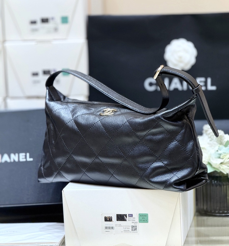 Chanel 26P hobo