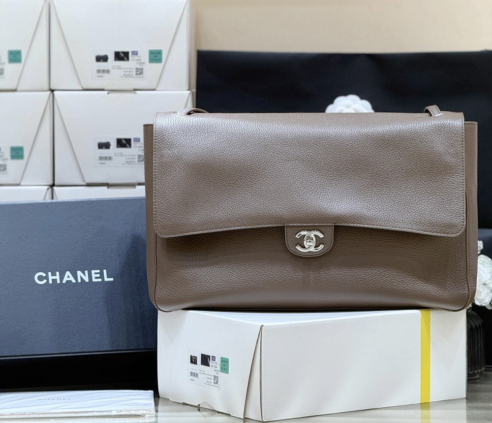Chanel 26S Maxi cf