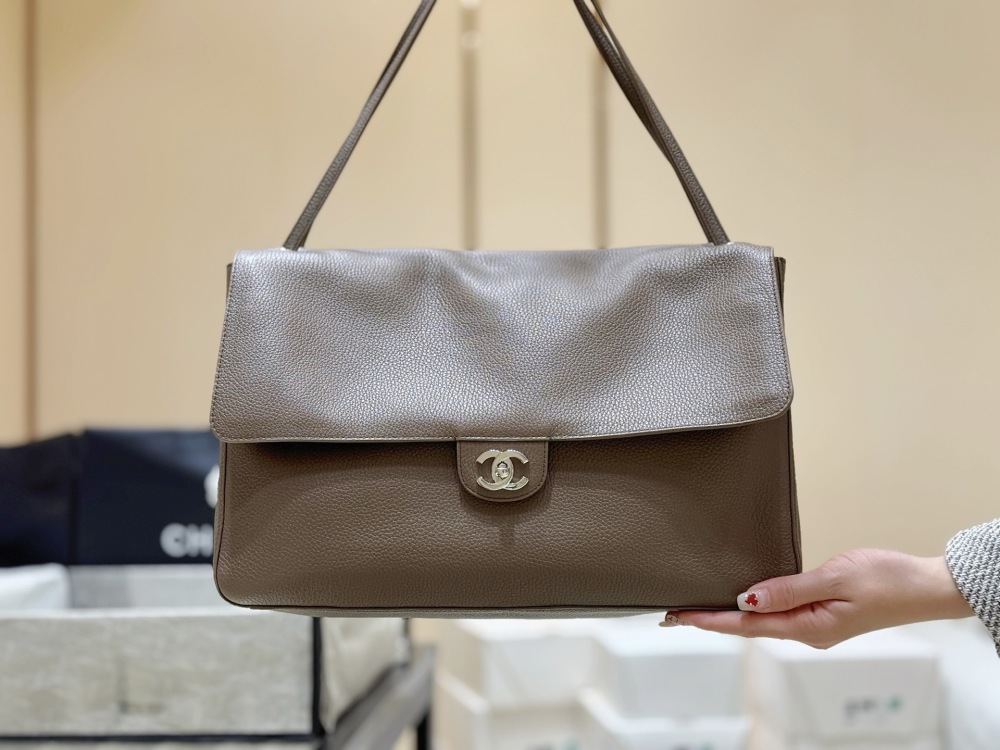 Chanel 26S Maxi cf