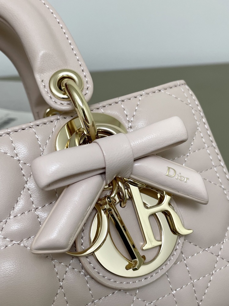 Dior D Joy ribbon