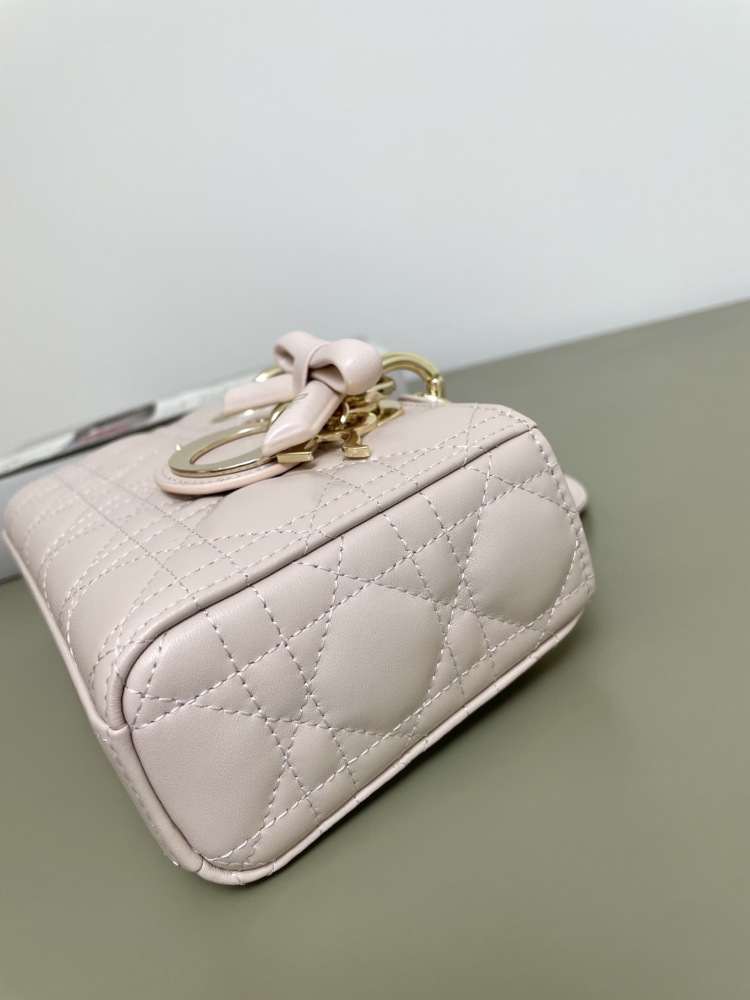 Dior D Joy ribbon