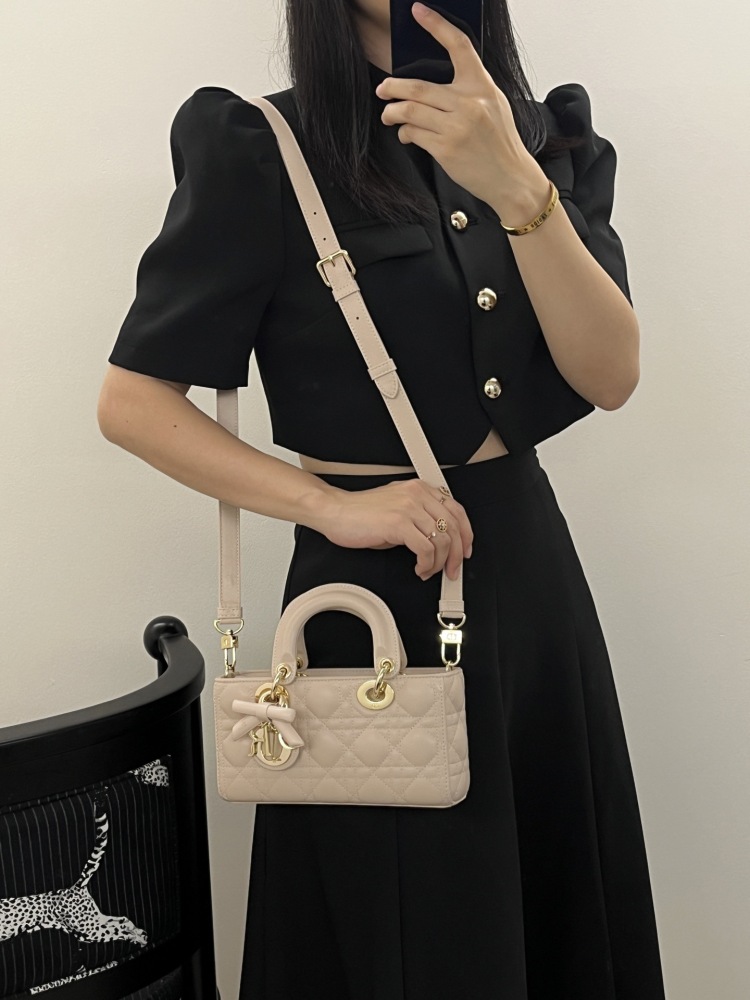 Dior D Joy ribbon