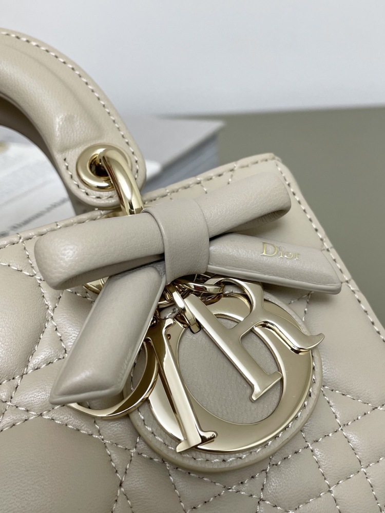 Dior D Joy ribbon small