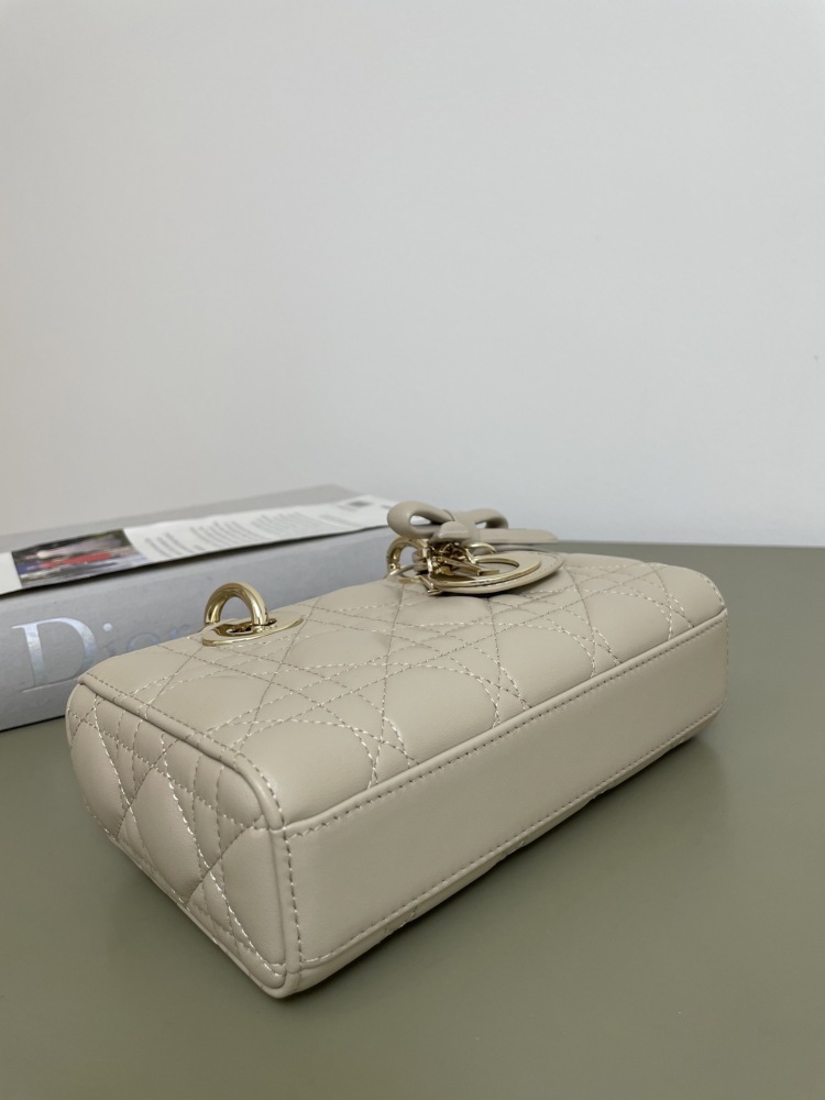 Dior D Joy ribbon small