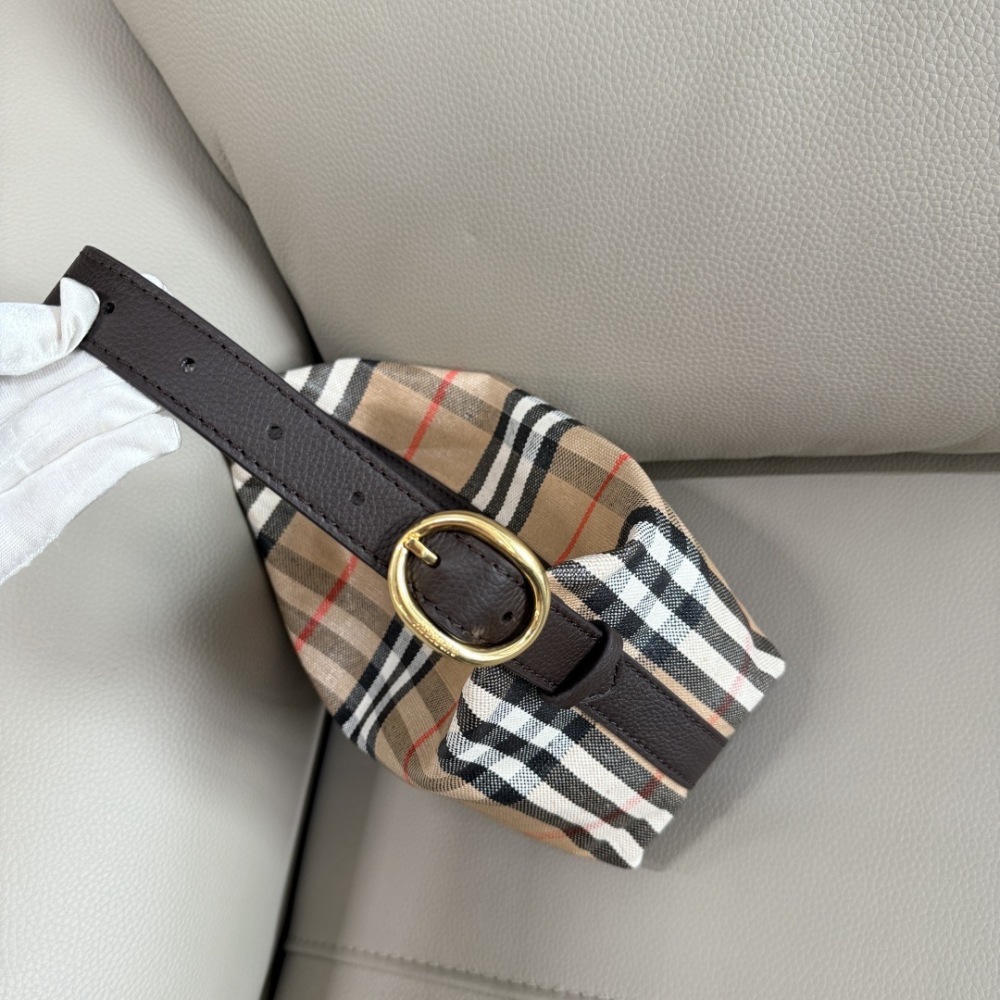 Burberry box bag