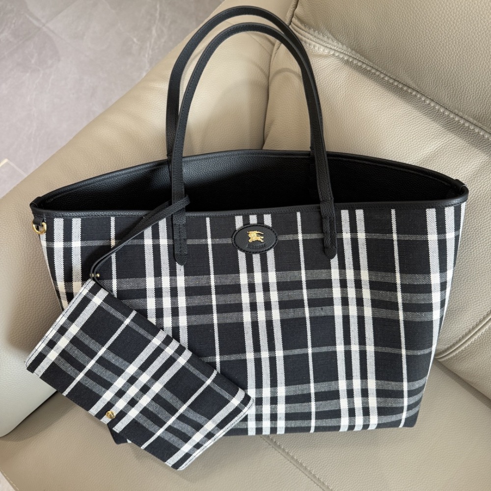Burberry reversible tote bag