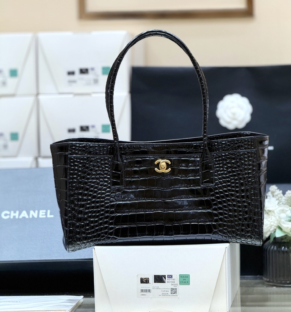 Chanel 26s cerf tote