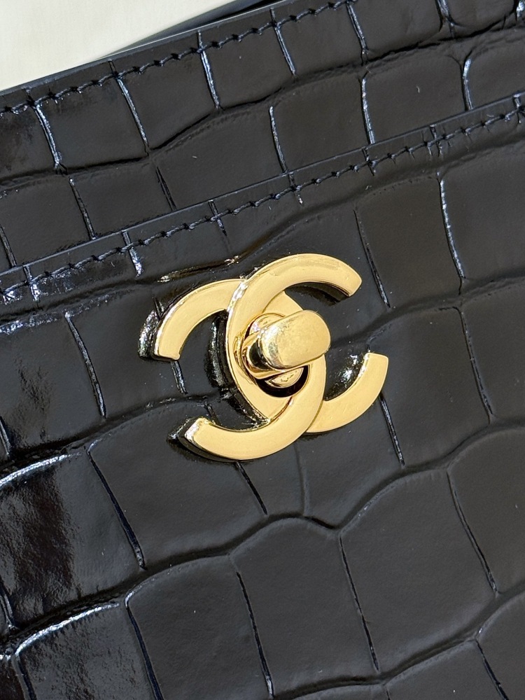 Chanel 26s cerf tote