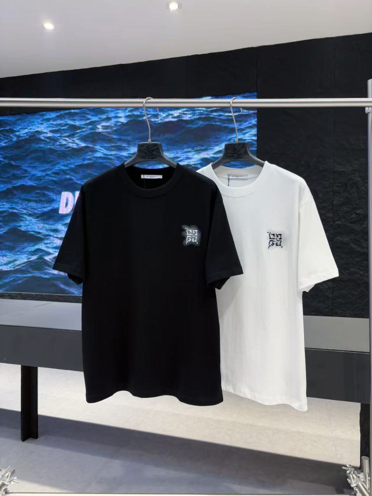 High-quality t-shirts Promo