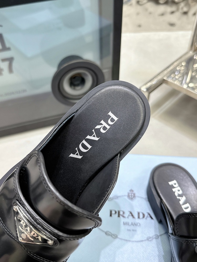Prada Lofers