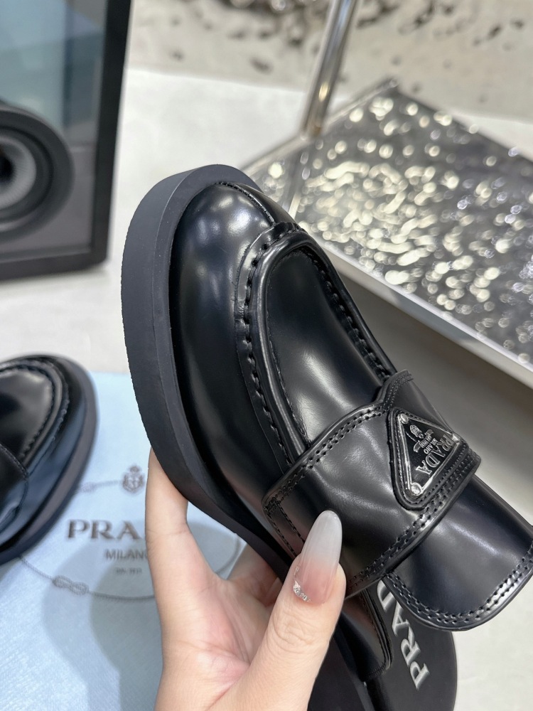 Prada Lofers