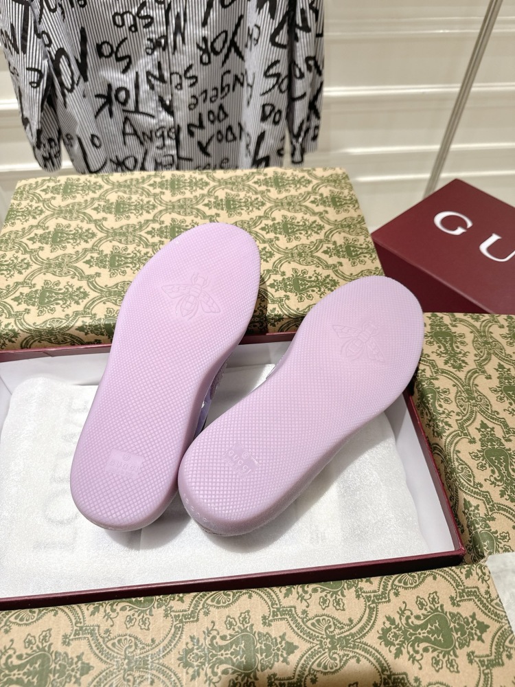 Gucci sneakers 