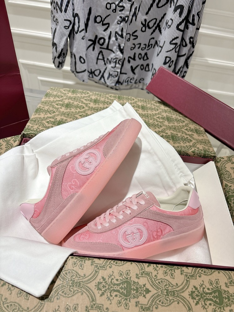 Gucci sneakers 