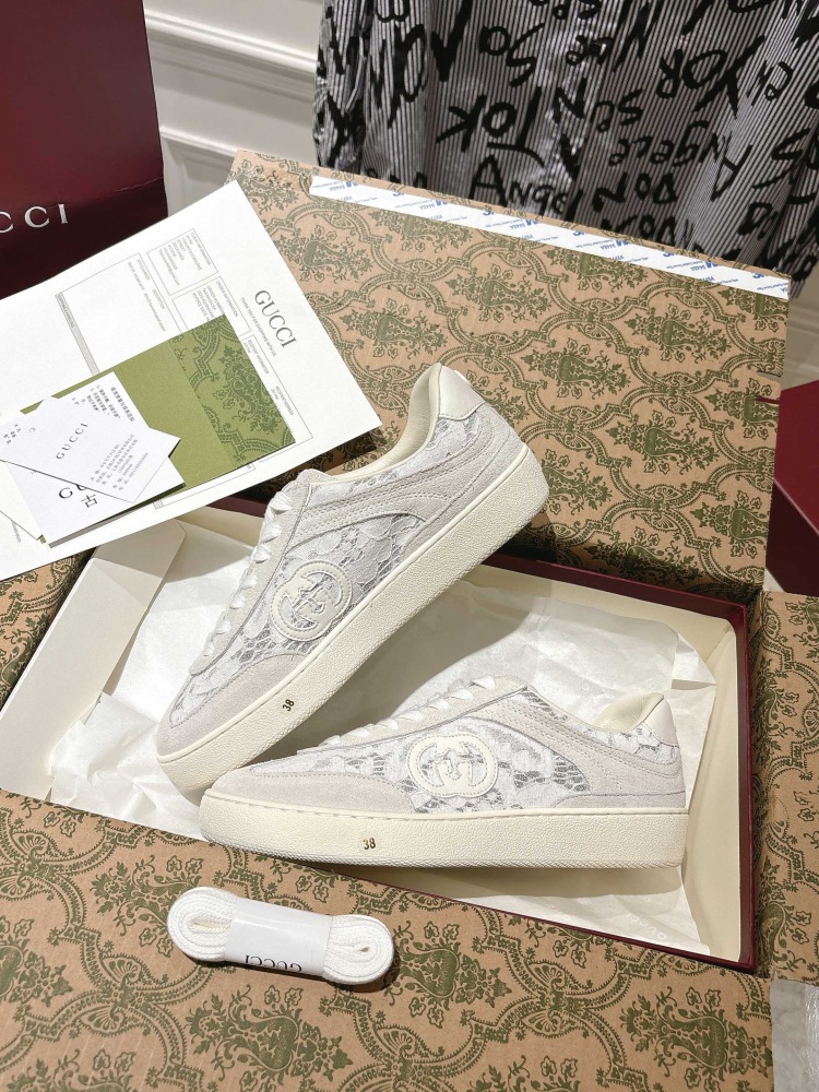 Gucci sneakers 