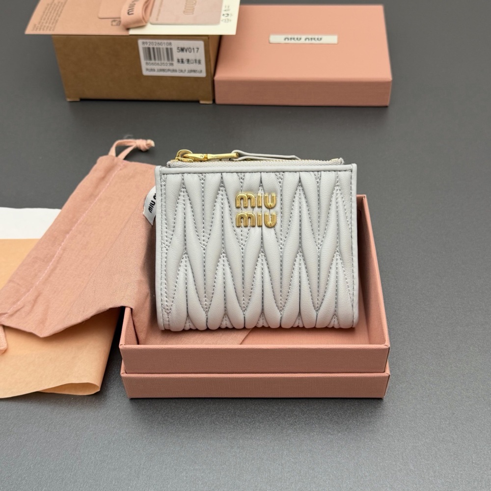 MiuMiu wallet 