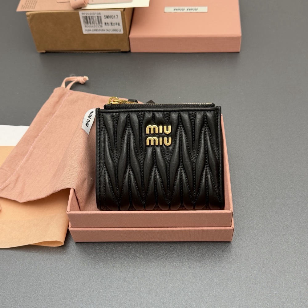 MiuMiu wallet 