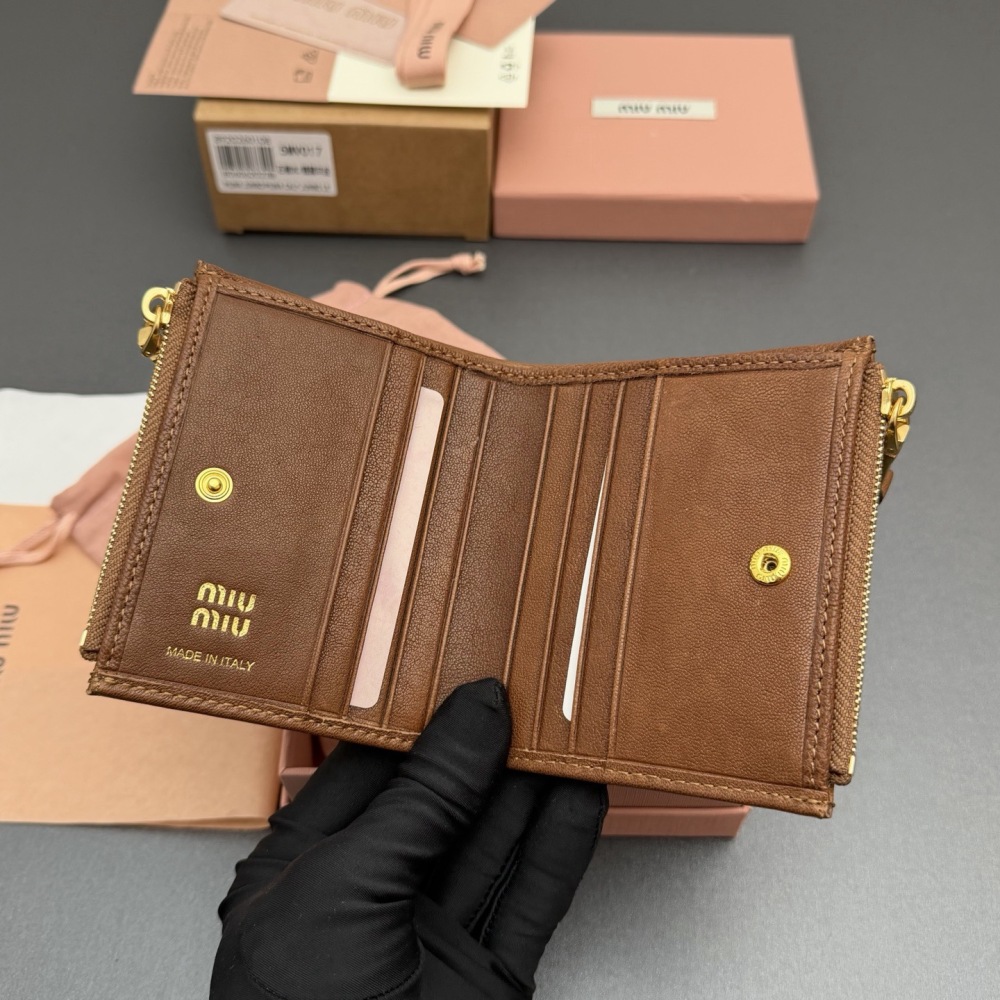 MiuMiu wallet 
