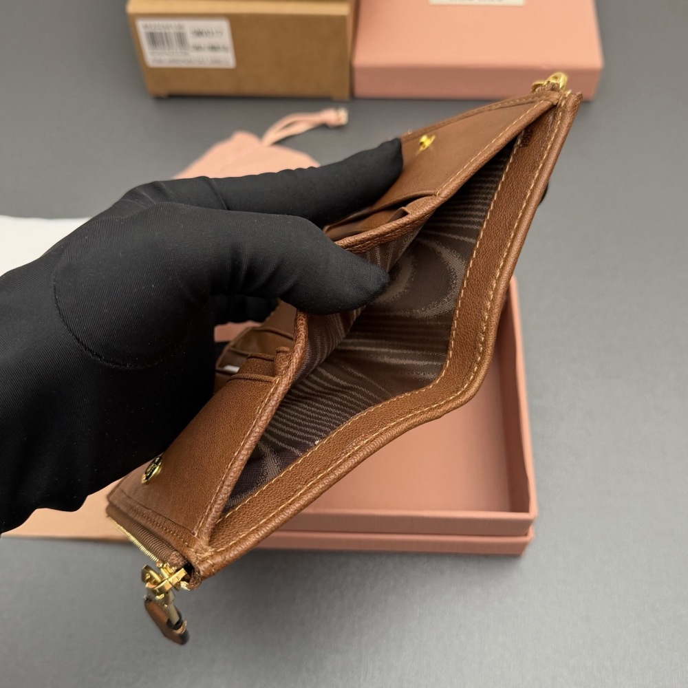 MiuMiu wallet 