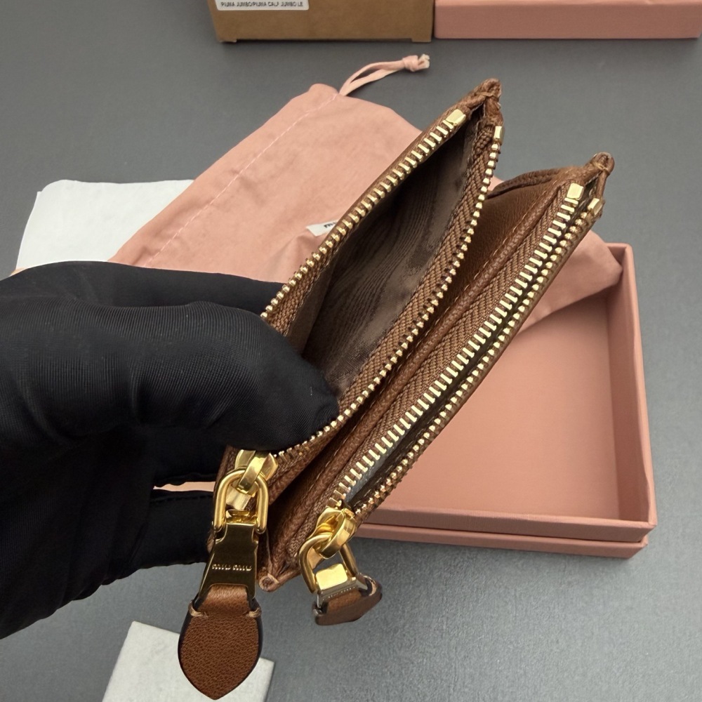MiuMiu wallet 