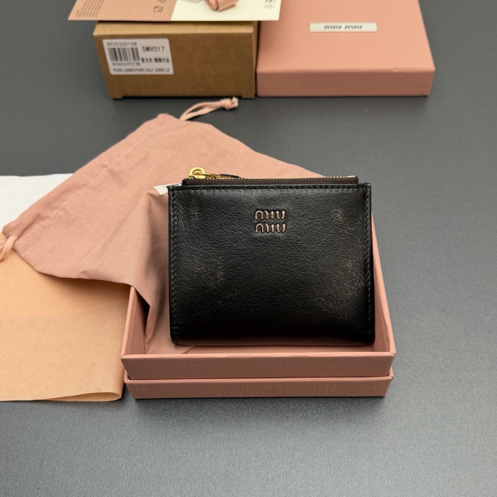 MiuMiu wallet 