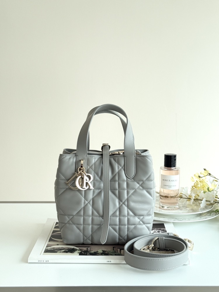 Dior toujours mini