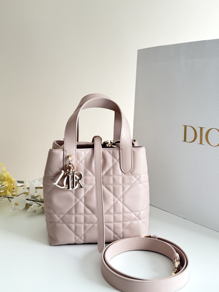 Dior toujours mini