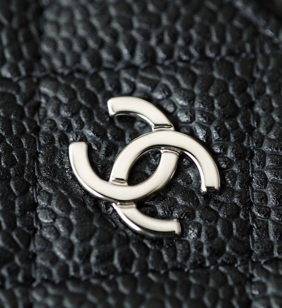 Chanel cardholder