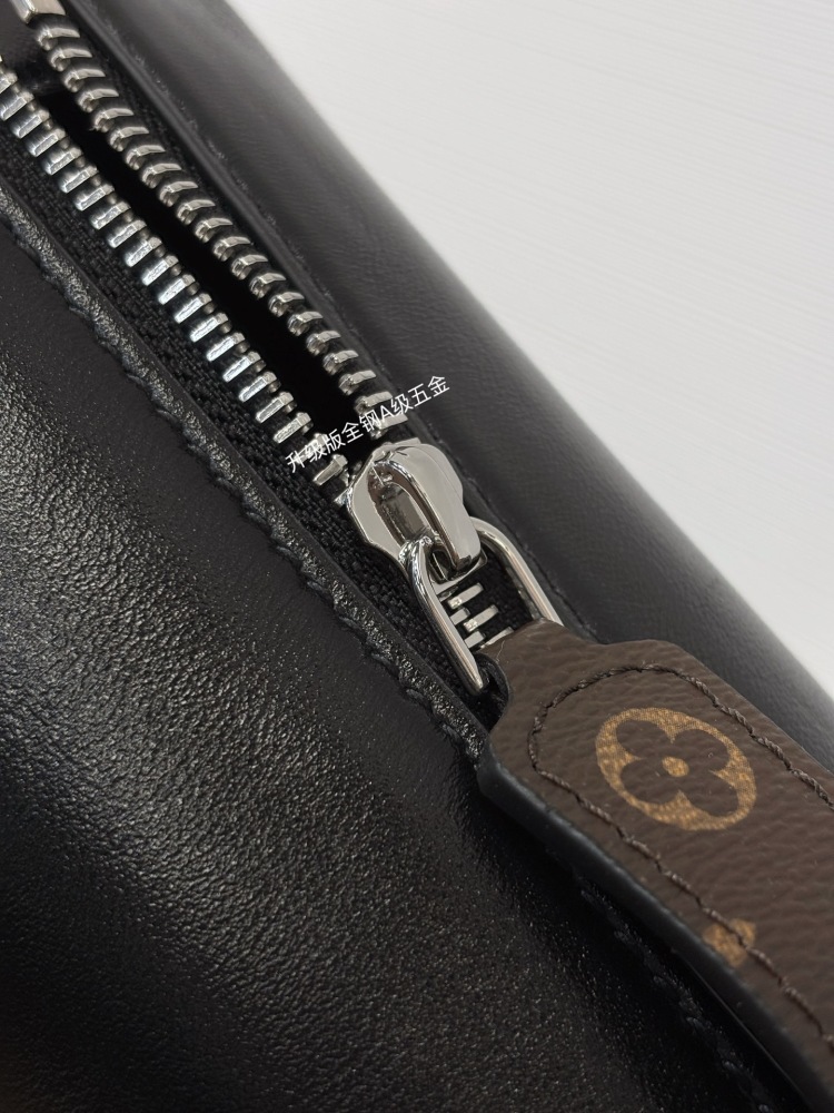LV side trunk vibe 