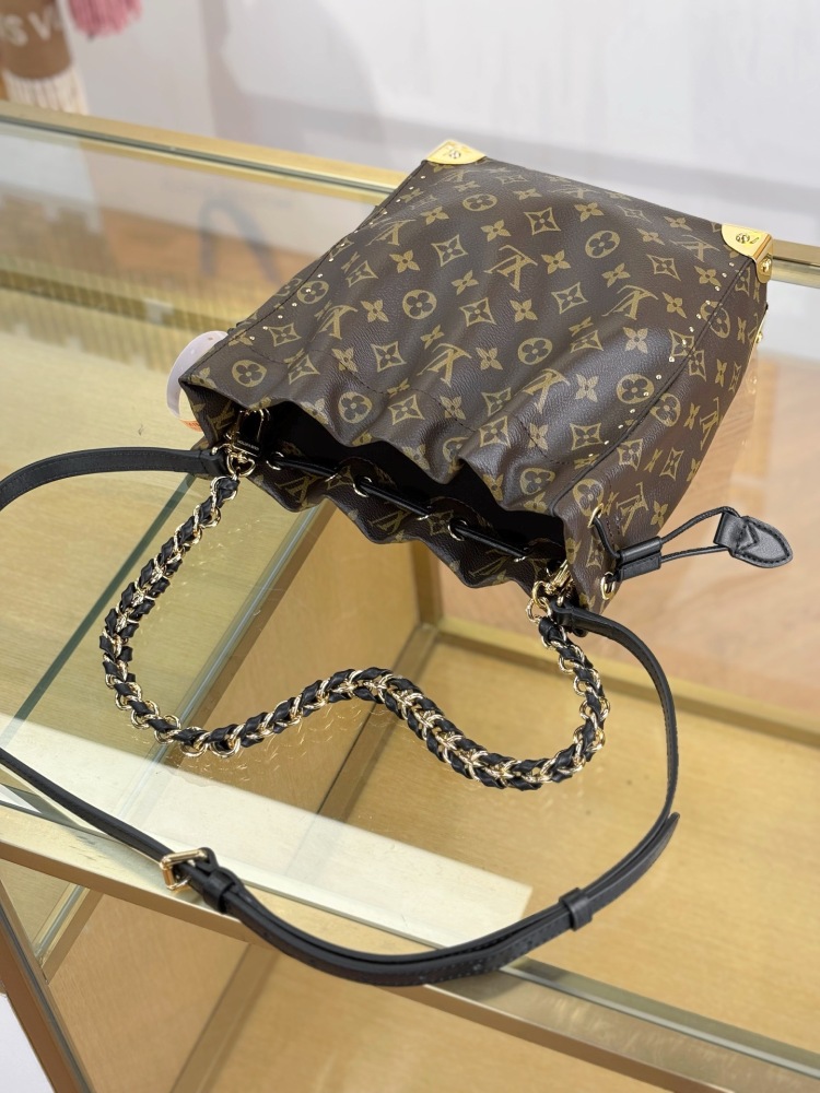 LV noe trunk