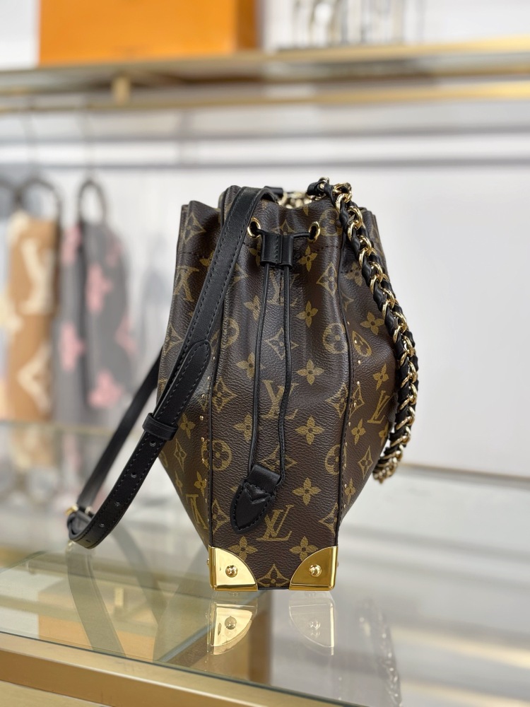 LV noe trunk