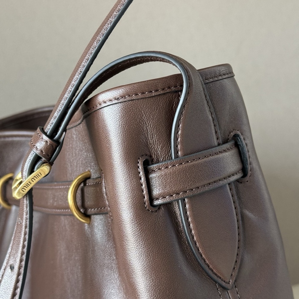 MiuMiu bucket