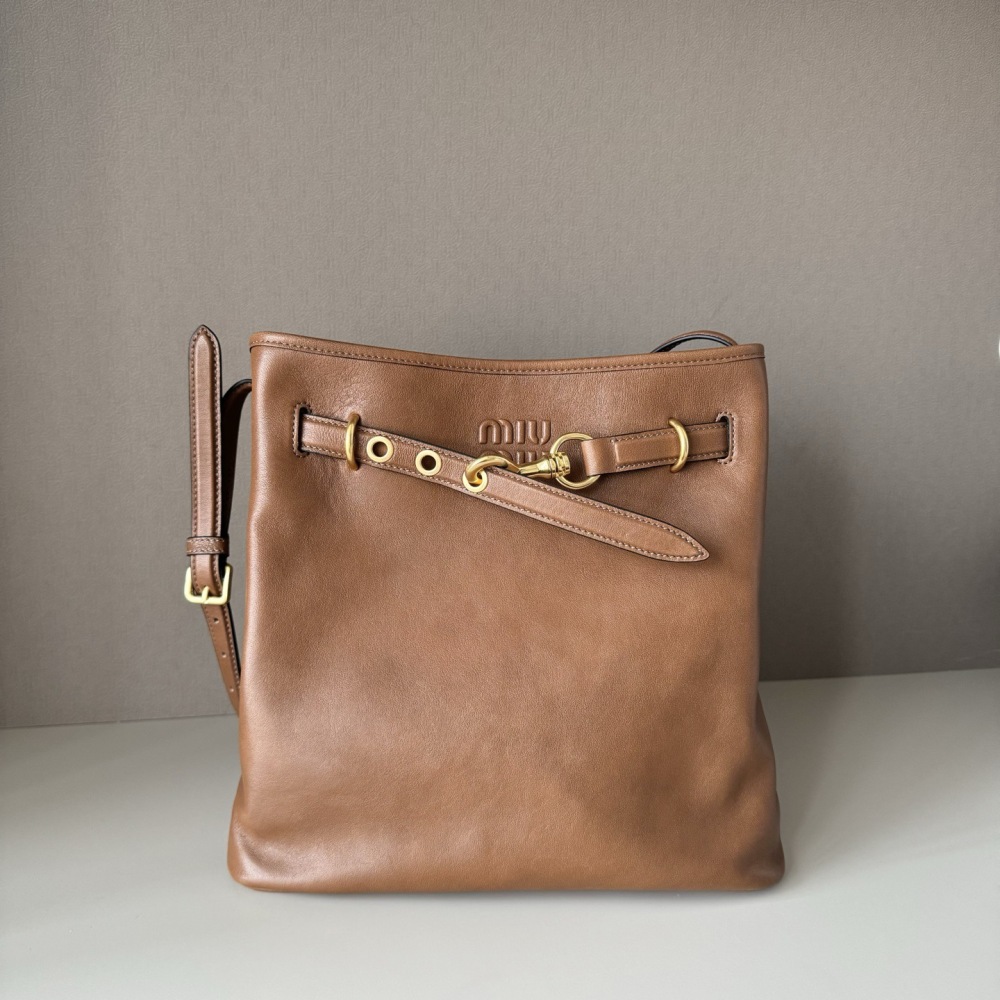 MiuMiu bucket