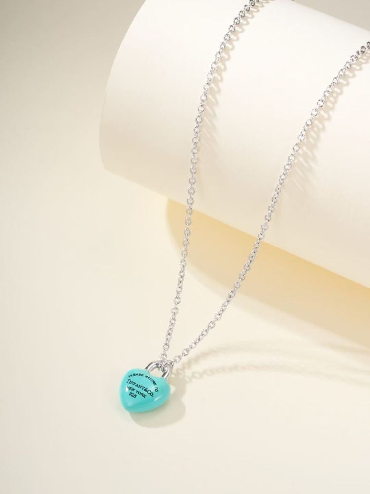Tiffany Enamel Heart Necklace（42cm）