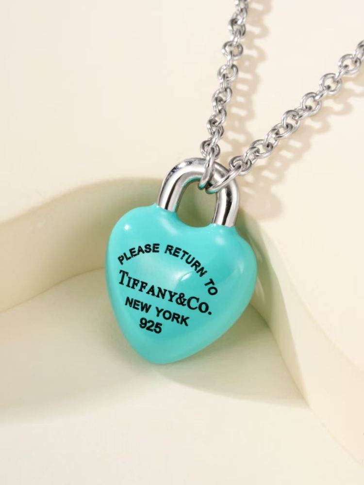 Tiffany Enamel Heart Necklace（42cm）