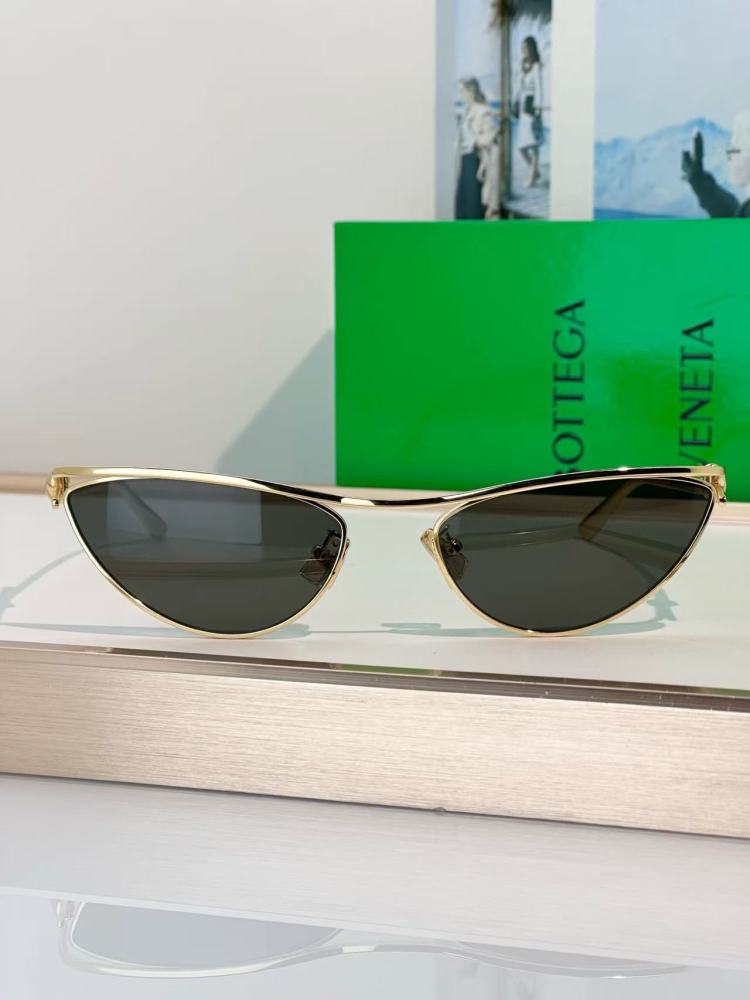 Bottega Veneta Sunglasses