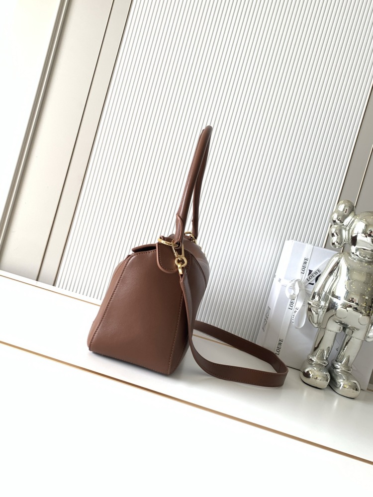 Loewe puzzle