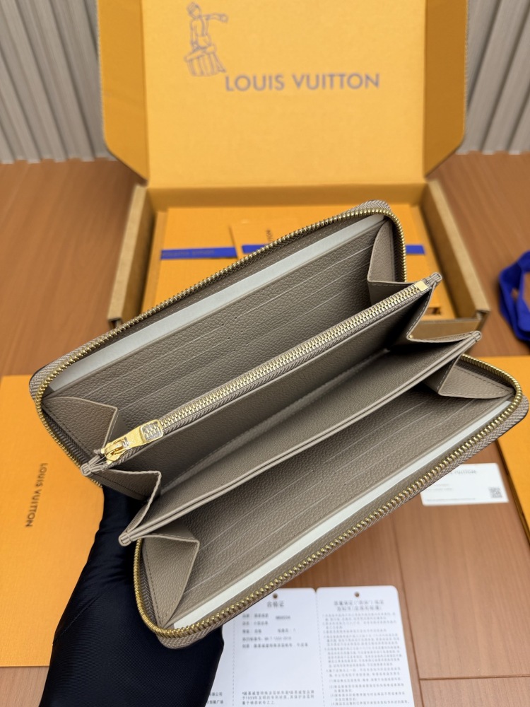 LV long wallet 