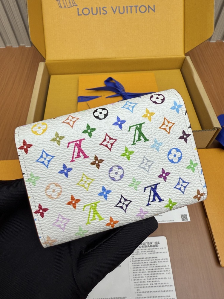 LV cardholder 