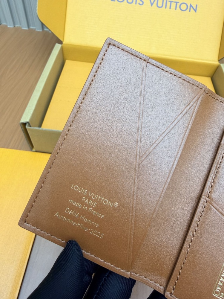 LV passport holder 